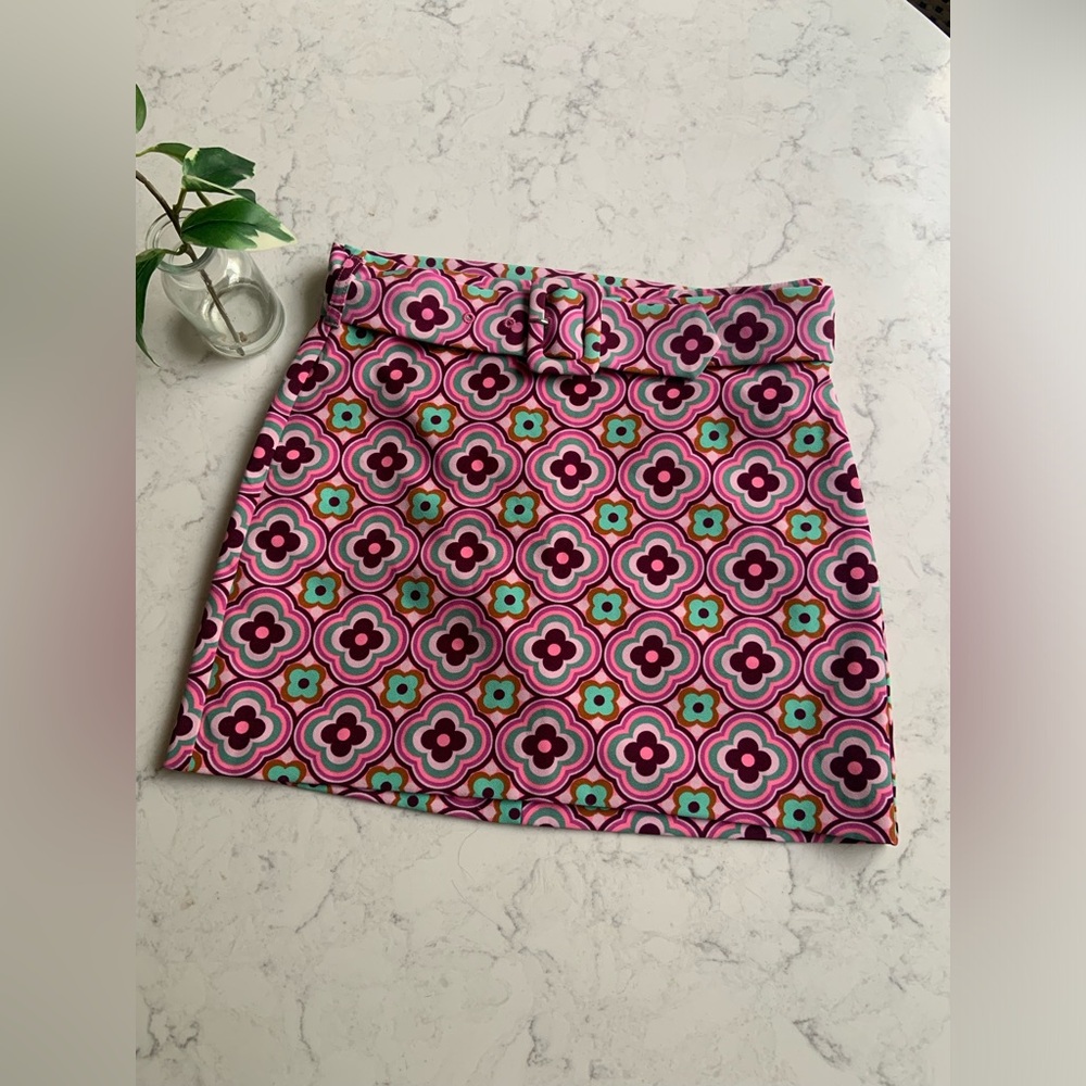 Zara Mini Skirt Retro Flower Power XS New